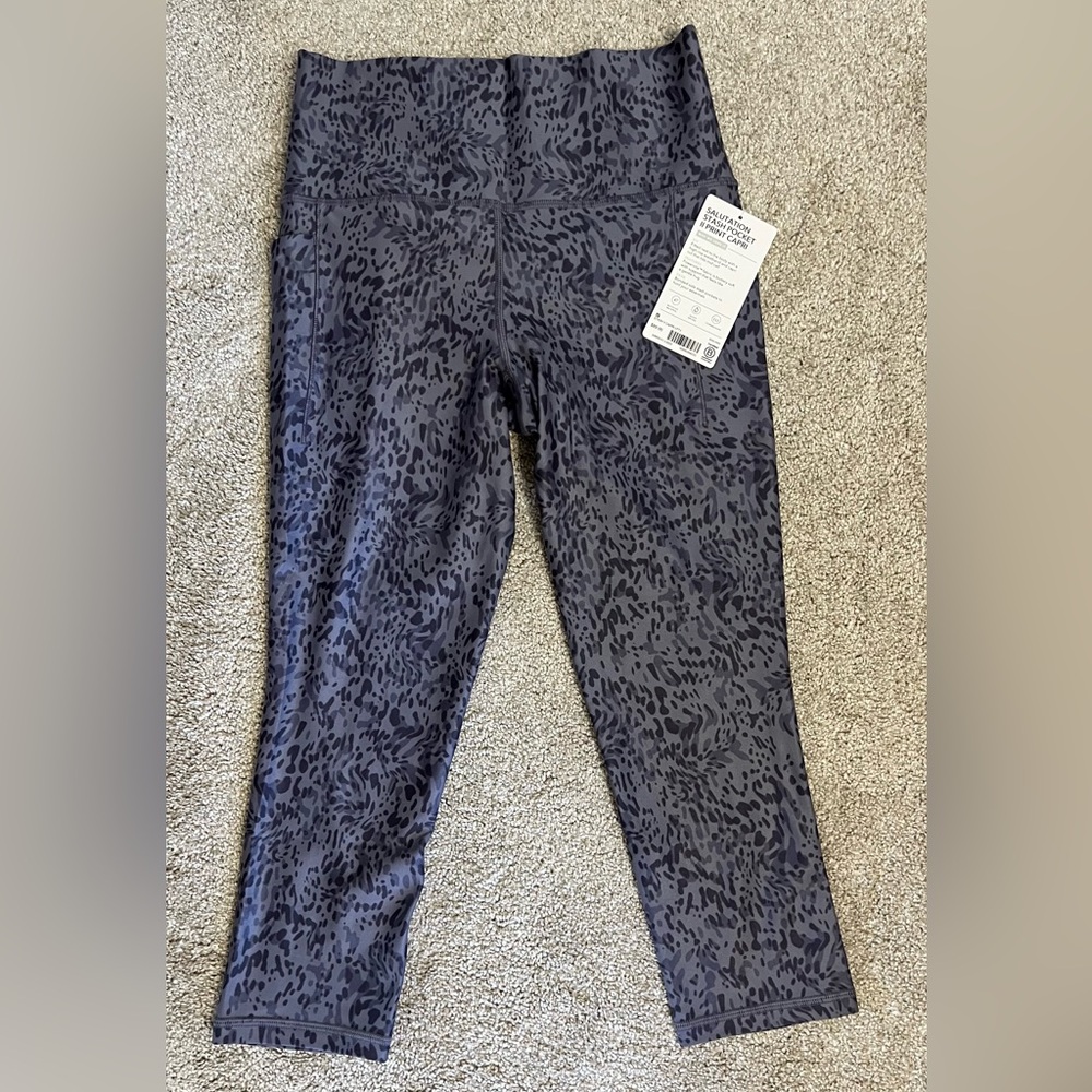 Athleta Salutation Stash Pocket II Capri